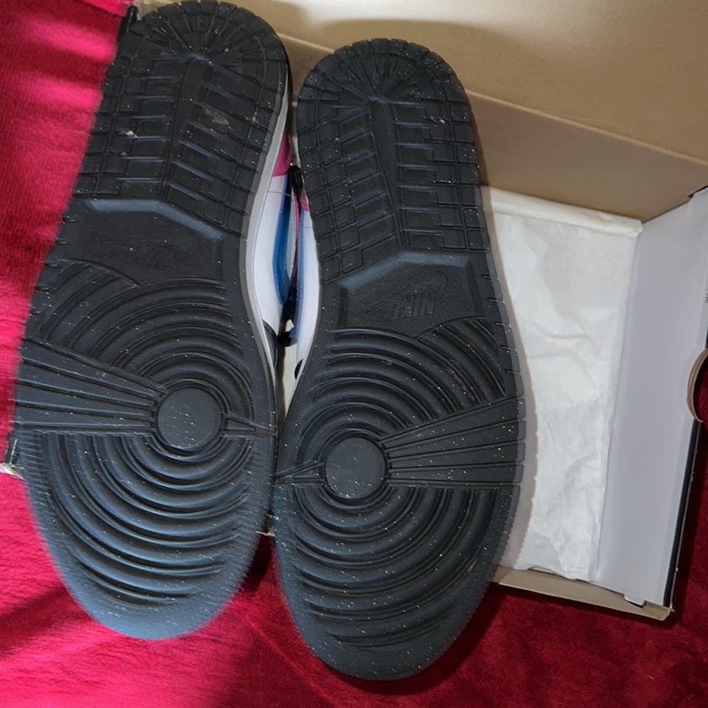 Jordan 1 - Picture 3 of 5